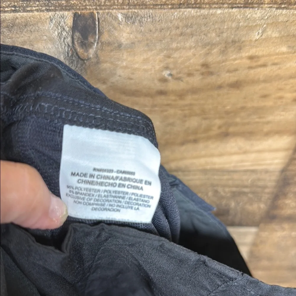 Nike‎ Dri Fit Black with Gray Stripe Golf Shorts Men's Size 34